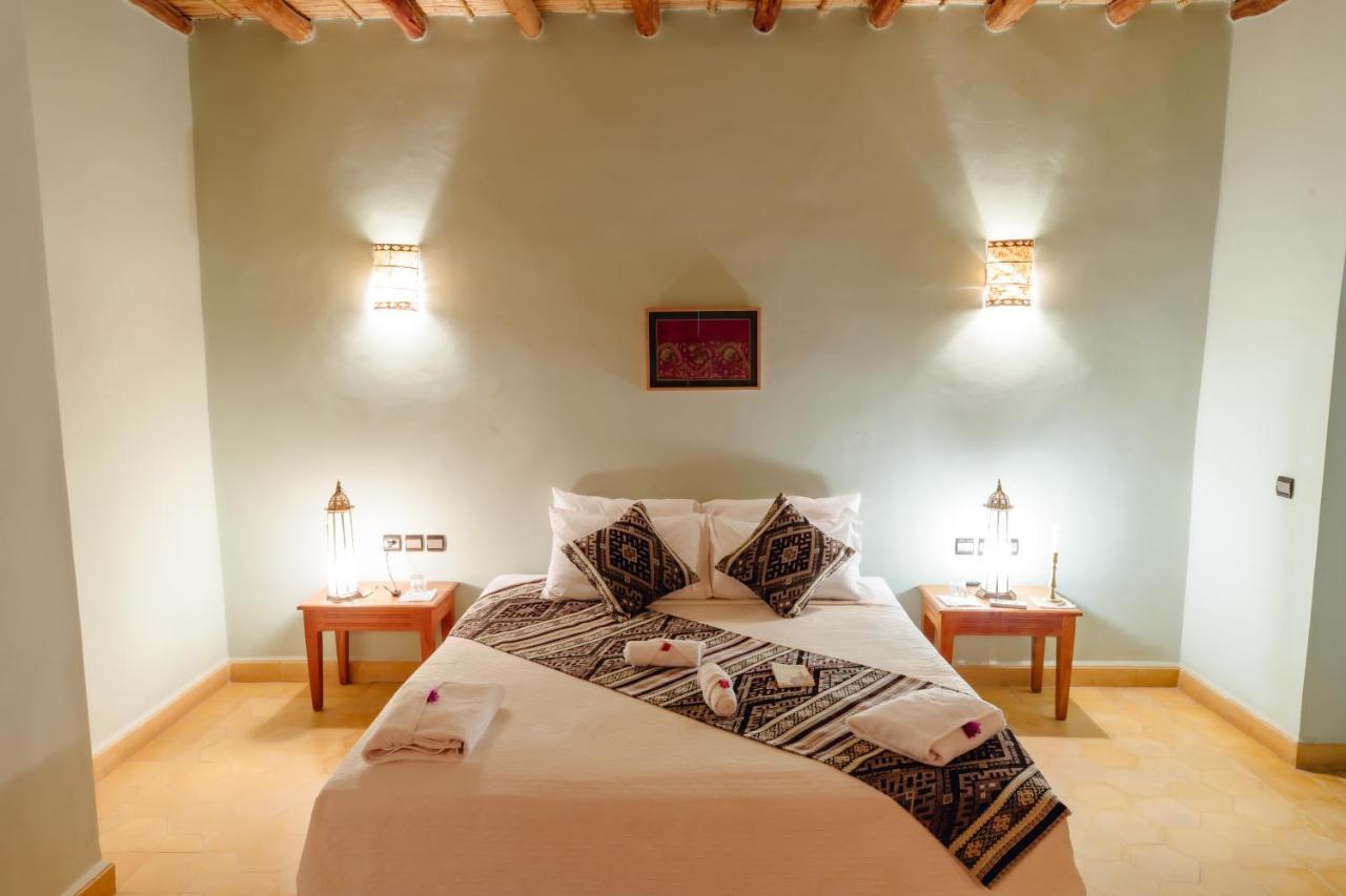 Dar El Janoub Hotel Merzouga Bagian luar foto