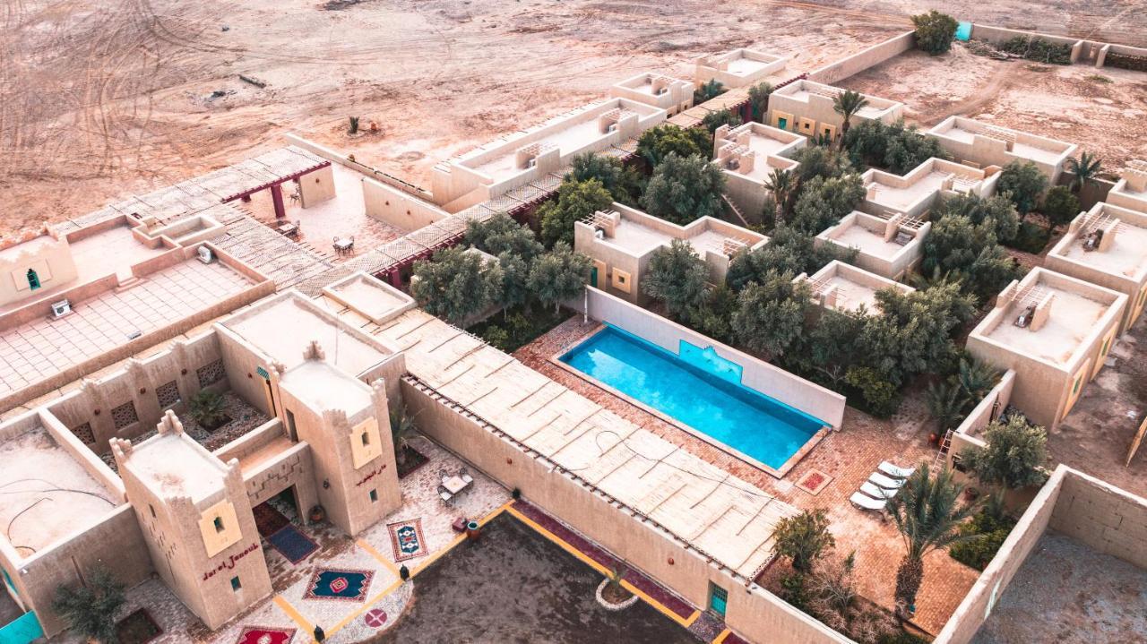 Dar El Janoub Hotel Merzouga Bagian luar foto