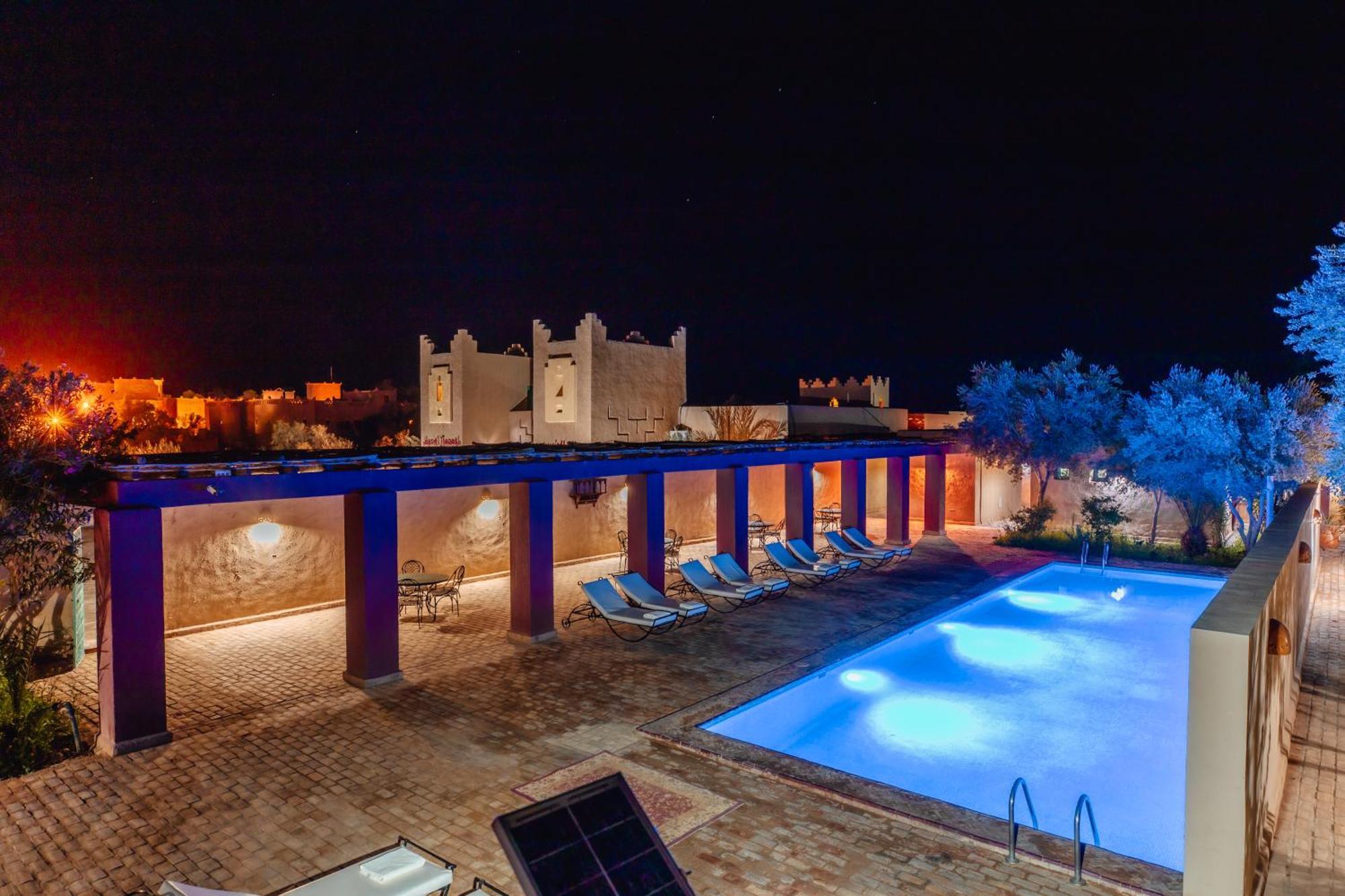 Dar El Janoub Hotel Merzouga Bagian luar foto