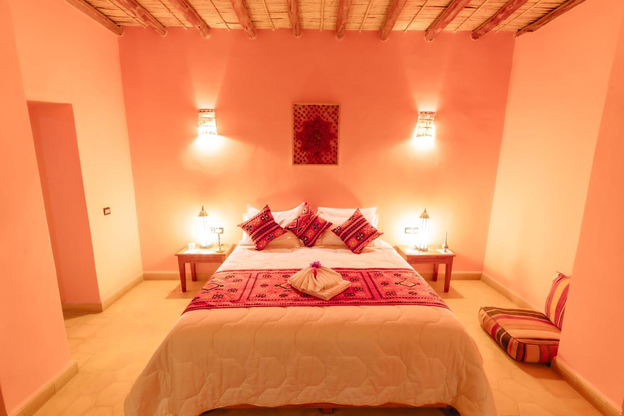 Dar El Janoub Hotel Merzouga Bagian luar foto